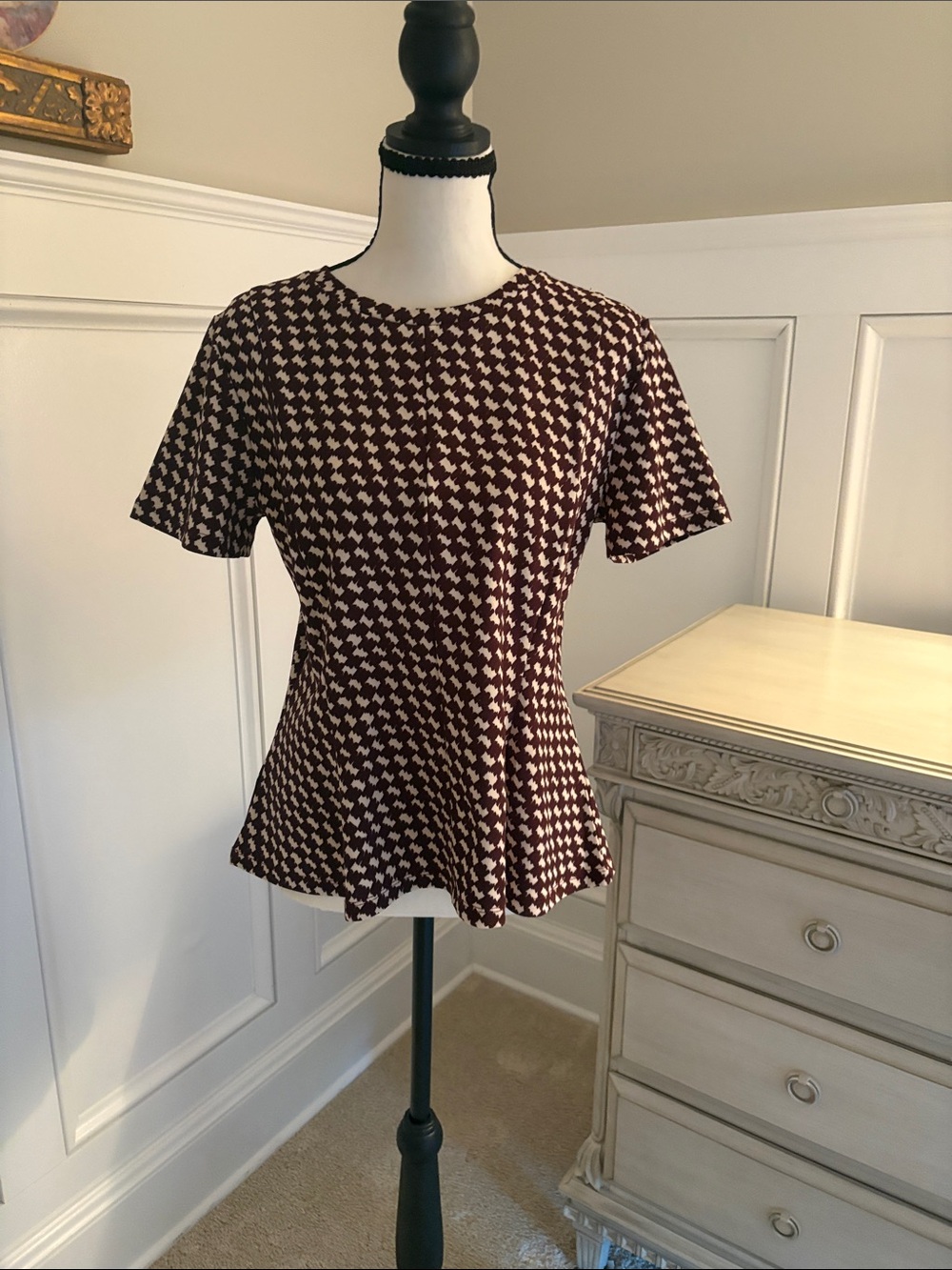 Women's Burgundy and Cream Houndstooth Peplum Top